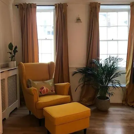 Authentic 3 Bed Historic House Soho, London Apartment Exterior photo